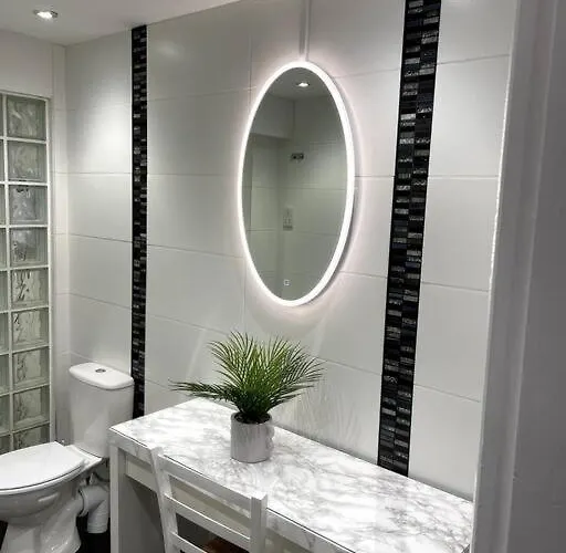 Flat 5 - 2 Bed Centre Affordable Quality * ヨーク